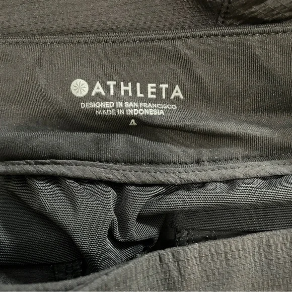 Athleta Shorts Womens Black Size 4 Trekkie Ripstop Trail Hiking Nylon Active - Picture 10 of 12